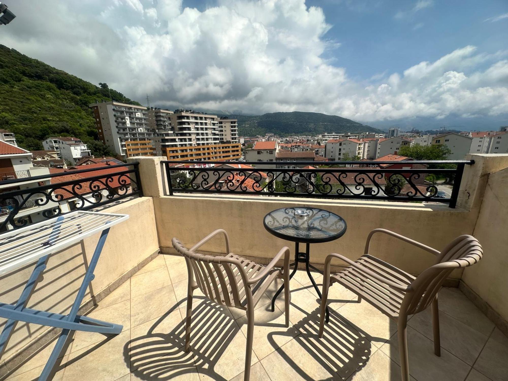 Apartments Manojlovic Budva Eksteriør bilde