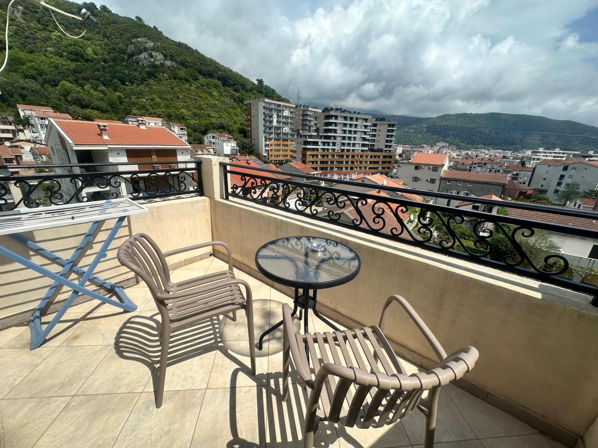Apartments Manojlovic Budva Eksteriør bilde